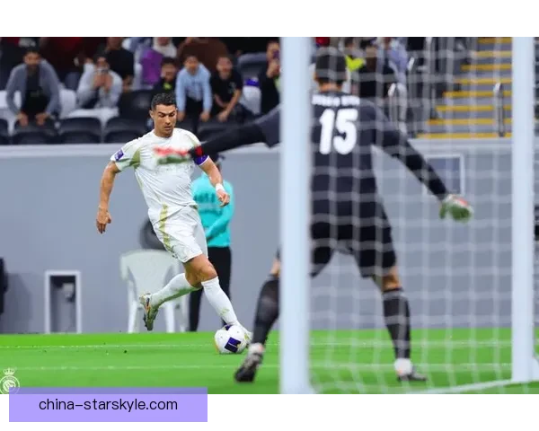 C罗回归利雅得胜利战哈萨首发